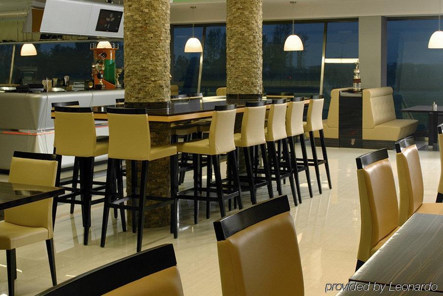 Gokart Hotel แก็ชแกเมต ภายนอก รูปภาพ
