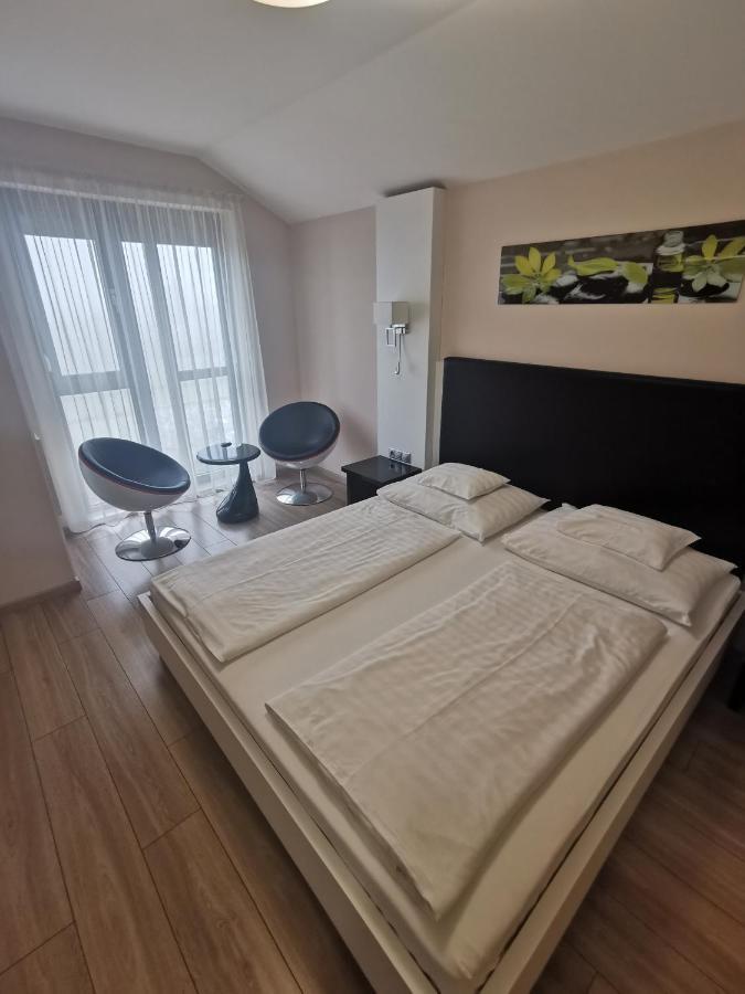 Gokart Hotel แก็ชแกเมต ภายนอก รูปภาพ
